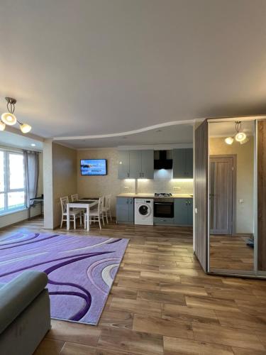 Η κουζίνα ή μικρή κουζίνα στο Parus Apartments