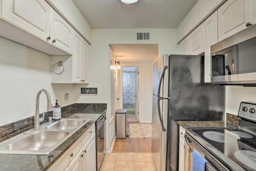Gambar di galeri bagi Cozy Hanahan Condo with Cooper River Access! di Charleston