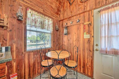 Hand-Built Black Fork Cabin 2 with Fire Pit! – Photos 4