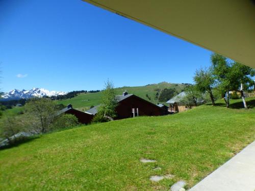 Photo de la galerie de l'établissement Appartement 3 pièces, 8 pers, animaux admis - FR-1-594-37, à Hauteluce