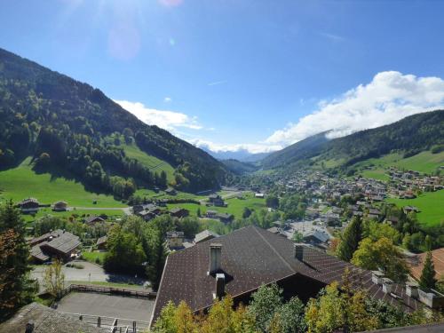 Photo de la galerie de l'établissement 2 pièces confortable avec balcon, 6 personnes - Le Grand-Bornand - FR-1-458-126, au Grand-Bornand