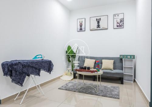 Ruang duduk di 10-14Pax Port Dickson 4BR Double Storey House