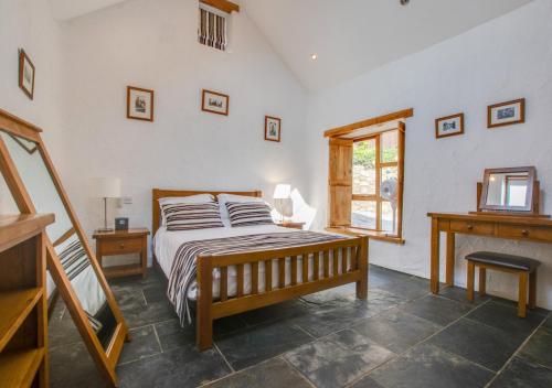 Slade Barn – Photos 3