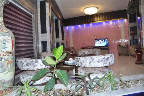Al-muhajer Hotel – Photos 3