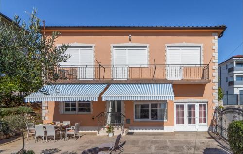 Gorgeous Apartment In Selce With Wifi