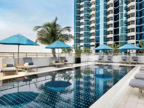 Mövenpick Hotel Jumeirah Lakes Towers Dubai Image