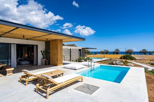 Πισίνα στο ή κοντά στο Akra Grammeno Beachfront Villas