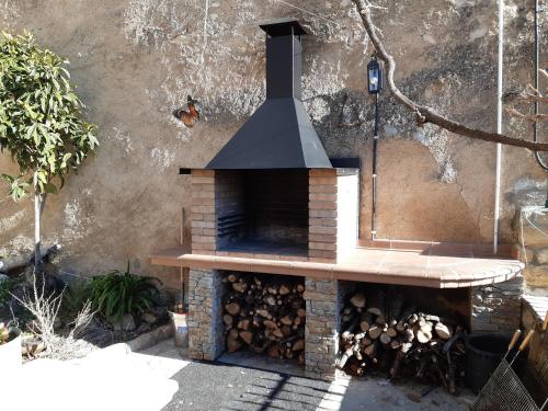 Kemudahan BBQ tersedia untuk tetamu di the country house