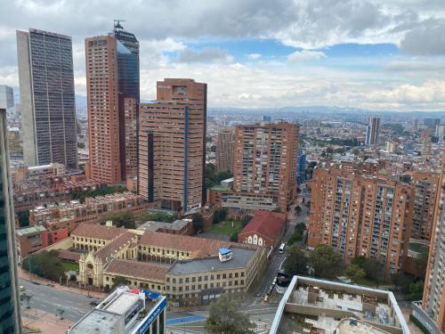 Bello apartamento en en Centro Internacional de Bogotá з висоти пташиного польоту