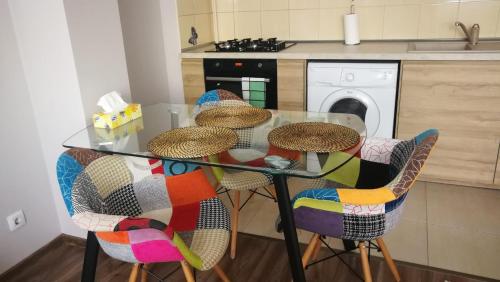 Η κουζίνα ή μικρή κουζίνα στο BEST APARTHOTEL EVER! next to Airport Otopeni
