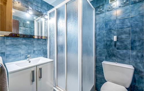 Cozy Apartment In Torremolinos With Wifi