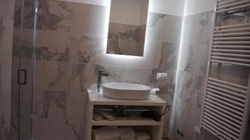 Bilik mandi di C rooms - Love Motel Monza