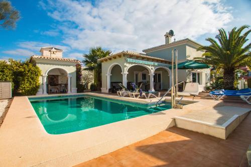 Villa Yoko - Plusholidays