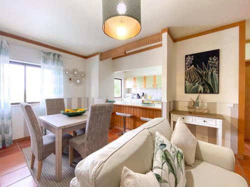 Cozy beach retreat with AC in Alvor #1926