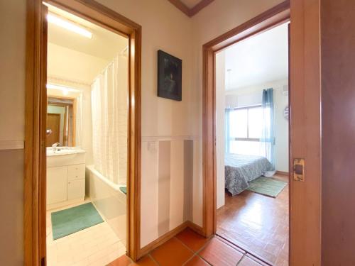 Cozy beach retreat with AC in Alvor #1926