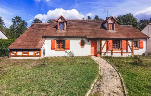 Beautiful Home In Salbris