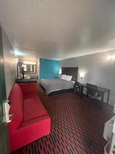Uma área de estar em Key West Inn - Tuscumbia