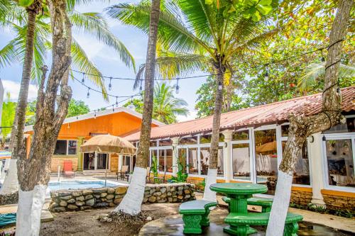 Sunset House – Photos 3