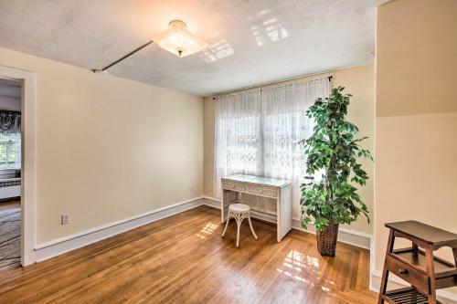 Φωτογραφία από το άλμπουμ του 3-Acre Property Charming Dutch Country Colonial σε Reading
