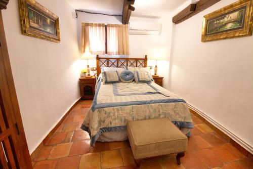 Posezení v ubytování Cuencaloft La Casa Del Pintor