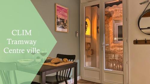 # CLIM - TRAM - Centre ville - Sous les toits #