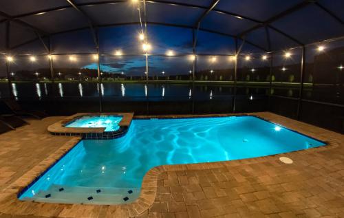 B - New 4 Bedroom Home - 5 Miles to Disney - Free Water Park - Private Pool photo 115