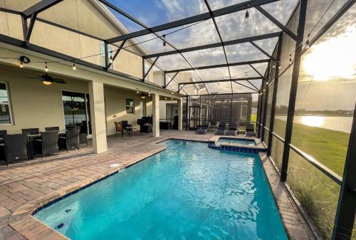 B - New 4 Bedroom Home - 5 Miles to Disney - Free Water Park - Private Pool photo 117