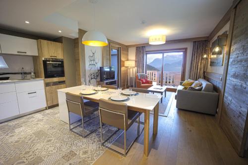 Résidence l'Hévana - Appartements de Prestige Méribel Centre photo 3