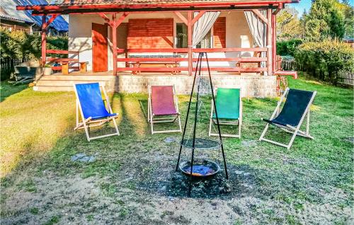 Zahrada ubytování 4 Bedroom Pet Friendly Home In Zalewo