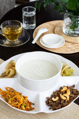 Jídlo v rezortu nebo okolí