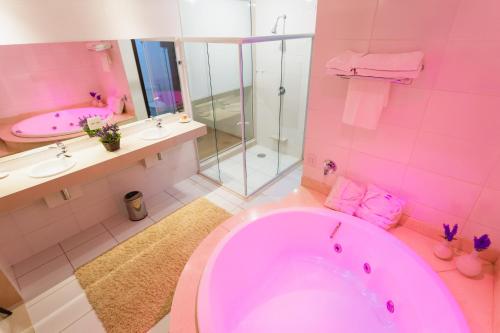 Koupelna v ubytování JR Hotel Ribeirão Preto