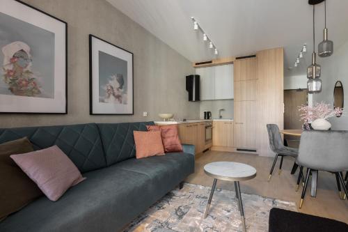 Kuchyňa alebo kuchynka v ubytovaní Glow Apartments, Gdańsk Śląska 12