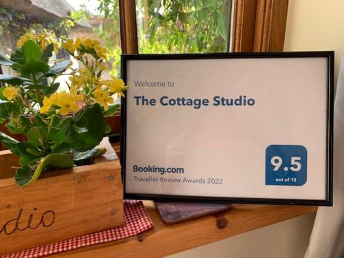 Gallery image of The Cottage Studio in Wool