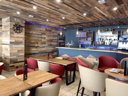 HOTEL RESTAURANT LE CENTRE – Photos 2