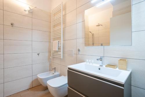 City Centre Apartment - 10 Minutes to Duomo - FREE Wifi e Netflix