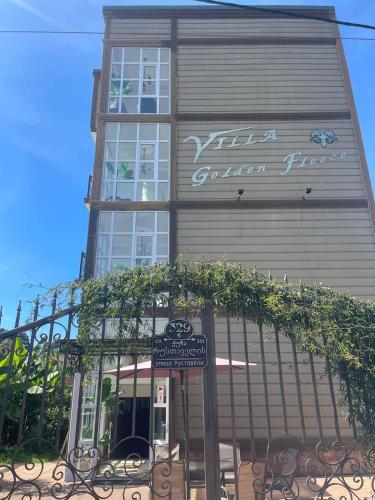 Villa Golden Fleece