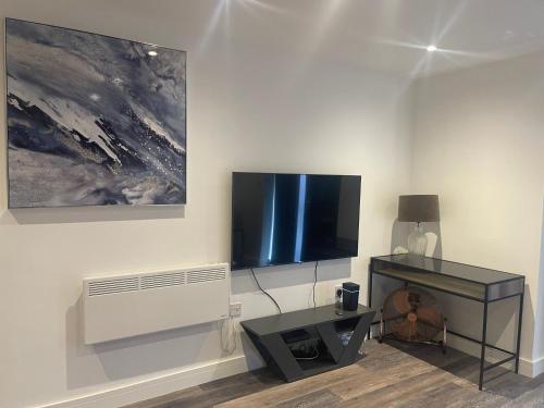 Sapphire Premier Apartments w/Secure Parking photo 22