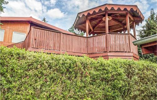 Κήπος έξω από το Holiday Home Biskupiec Wilimy