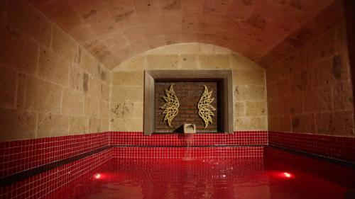 Bazén v ubytování terracota hotel nebo v jeho okolí