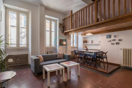 Warm nest in the old building of Piazza Navona
