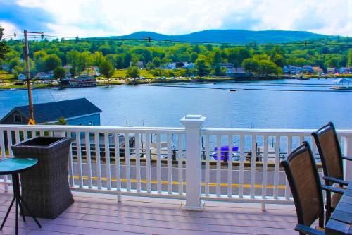 Lake Winnipesaukee Duplex – Photos 2