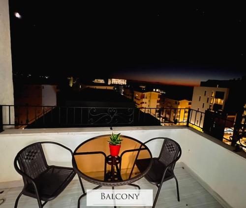 Sunset Sea View Luxury Apartment - Imazhi 2