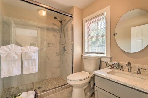 Gallery image of Lawrenceville Gem with Boat Dock on Private Lake! in Lawrenceville