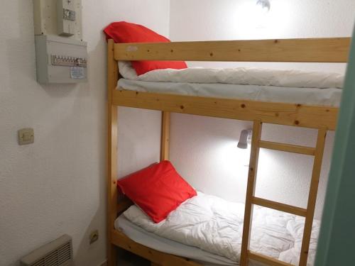 Photo de la galerie de l'établissement Appartement 4 pers avec balcon plein sud, proche pistes et piscine, Beaufort сурация - FR-1-342-258, à Beaufort