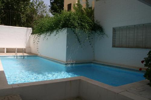 INCREÍBLE Mike Apartment piso céntrico con parking y piscina, ideal para familias!
