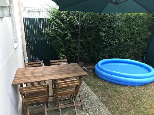 Zdjęcie z galerii obiektu Charmant studio et son jardin w mieście Lagny