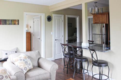 Unwind at The Village – Photos 3