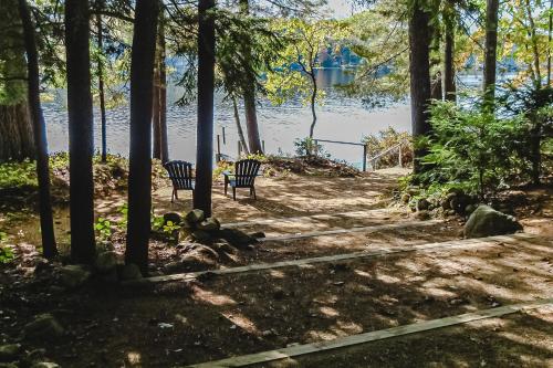 Winnipesaukee Lake Cottage – Photos 4