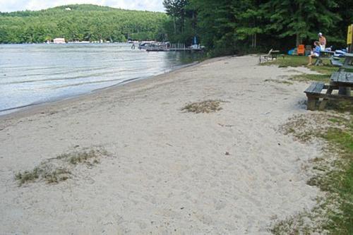 Alton Bay Beach House – Photos 2