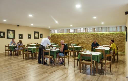 Restoran ili drugo mesto za obedovanje u objektu HTP Velika Plaža Ulcinj